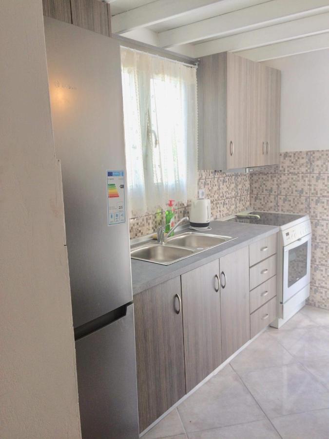 Kelly'S Studio Sisamos Karpathos Town  Exterior photo